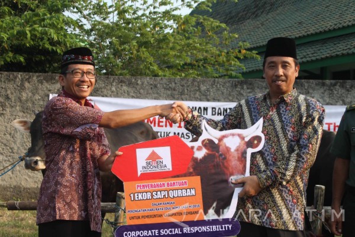 Semen Indonesia Serahkan Hewan Kurban Senilai Rp4,5 Miliar