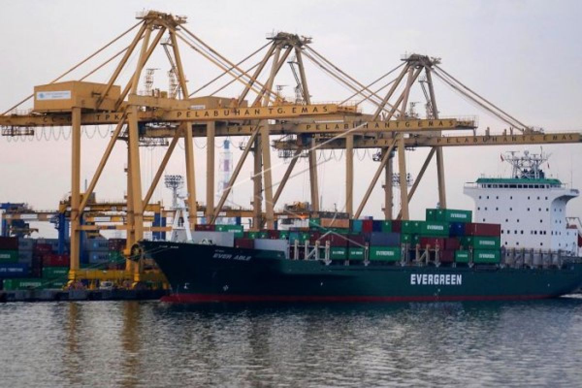 Pelabuhan Niaga Batang Siap Beroperasi April 2018