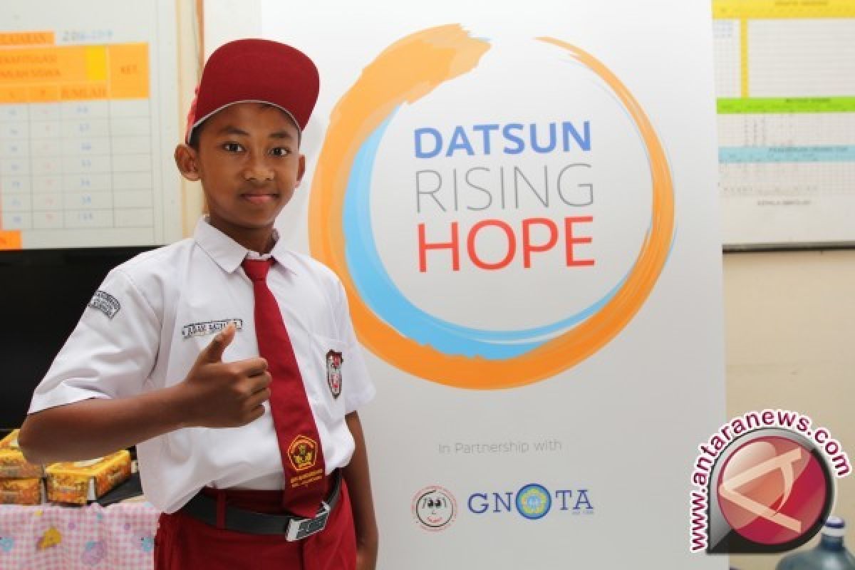 Datsun Rising Hope Renovasi Sekolah di Jabar