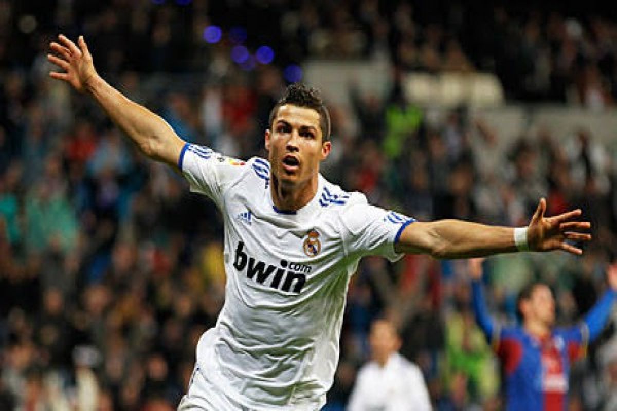 Ronaldo cetak gol saat Real  samai rekor klub