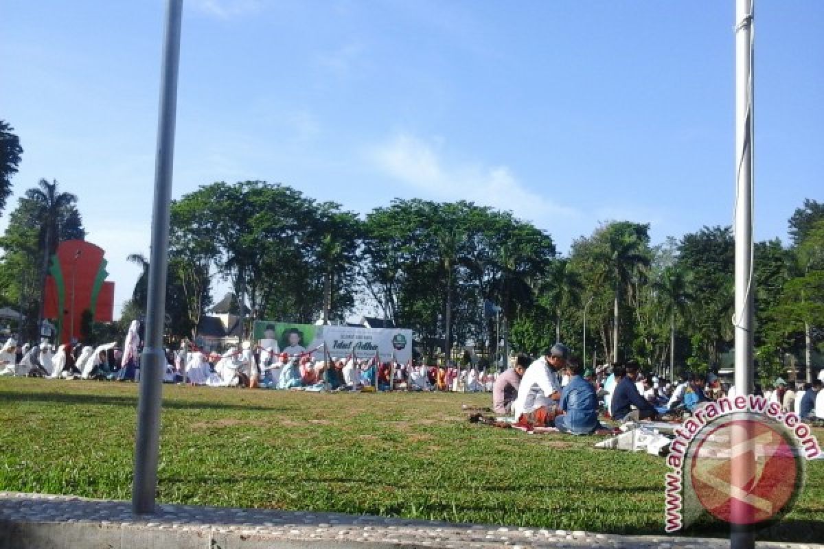 Shalat Idul Adha di Balaikota Jambi, Khatib Amin Abdullah ajak masyarakat bersihkan hati 