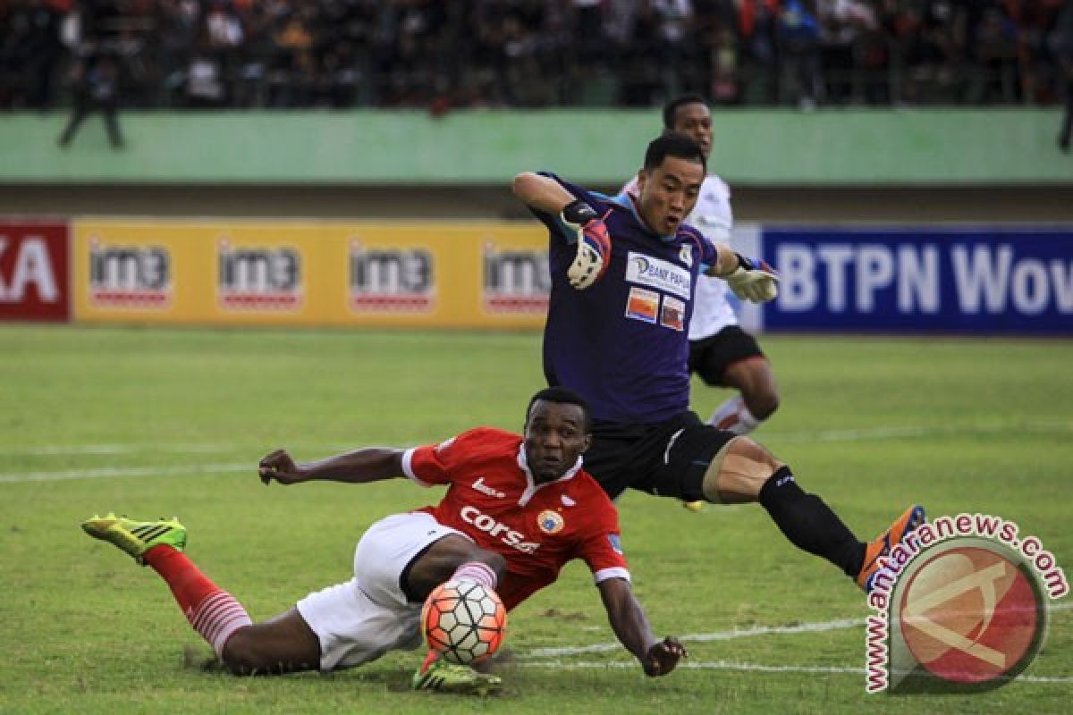 Persipura tundukkan Bhayangkara Surabaya United 2-1