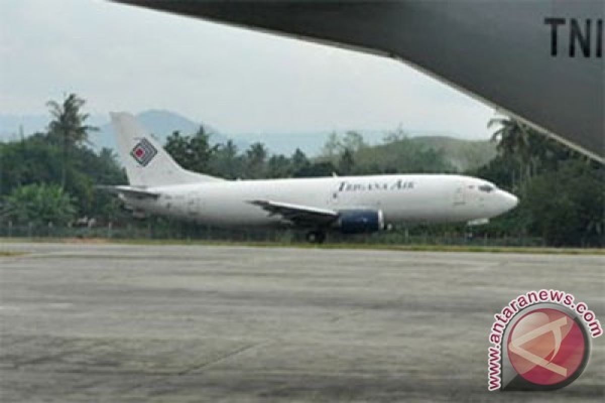 Pesawat Trigana tergelincir di Bandara Halim