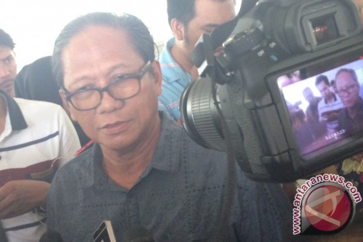 Aa Gatot alias Gatot Brajamusti dikeluhkan sutradaranya