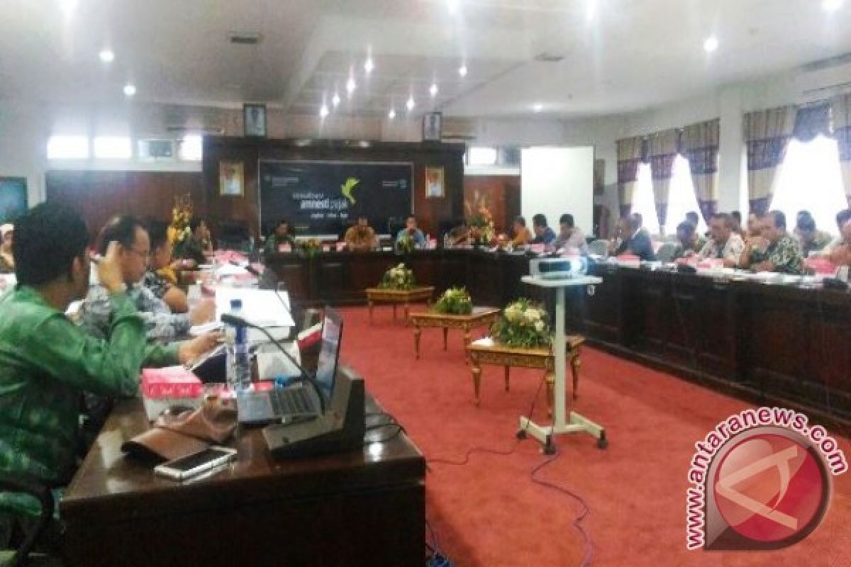 Pejabat Paser Ikuti Sosialisasi Pengampunan Pajak  