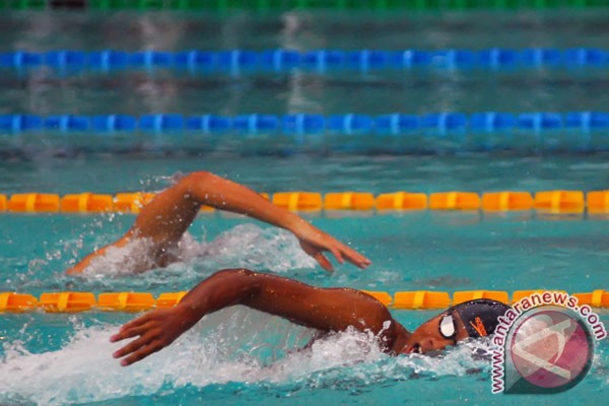 PON 2016 - Emas renang gaya bebas 1.500 meter jatuh ke Jabar