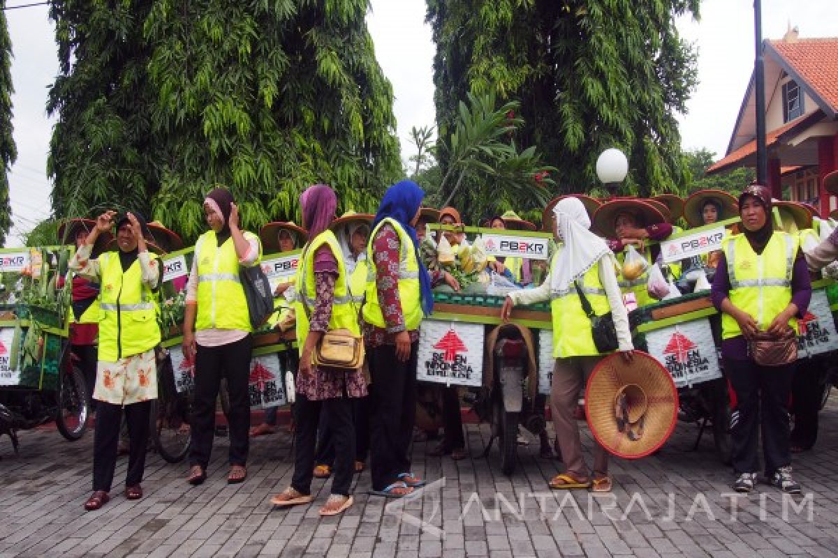 Semen Indonesia Berdayakan 60 Pedagang Sayur Dengan Modal Rp3 Juta