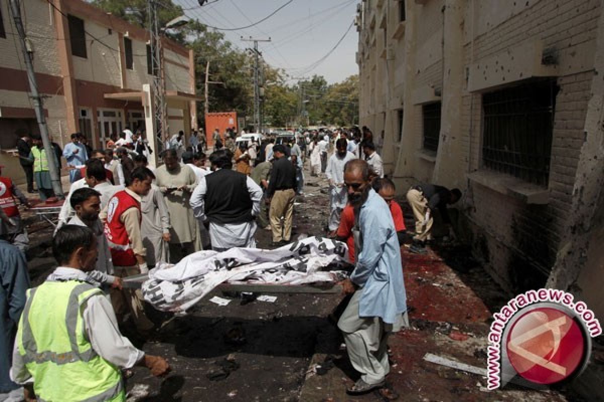 Korban Tewas Meningkat Jadi 25 Akibat Bom Bunuh Diri di Pakistan