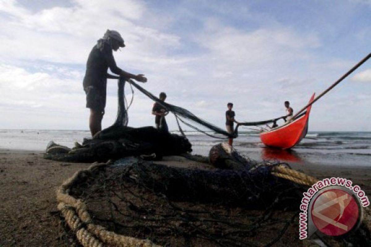 Nelayan Singkil tidak melaut