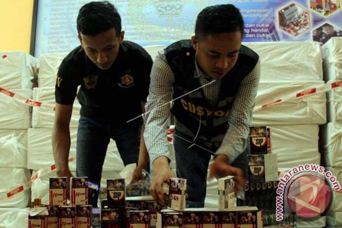 Bea Cukai Sulawesi ungkap penyelundupan rokok ilegal 