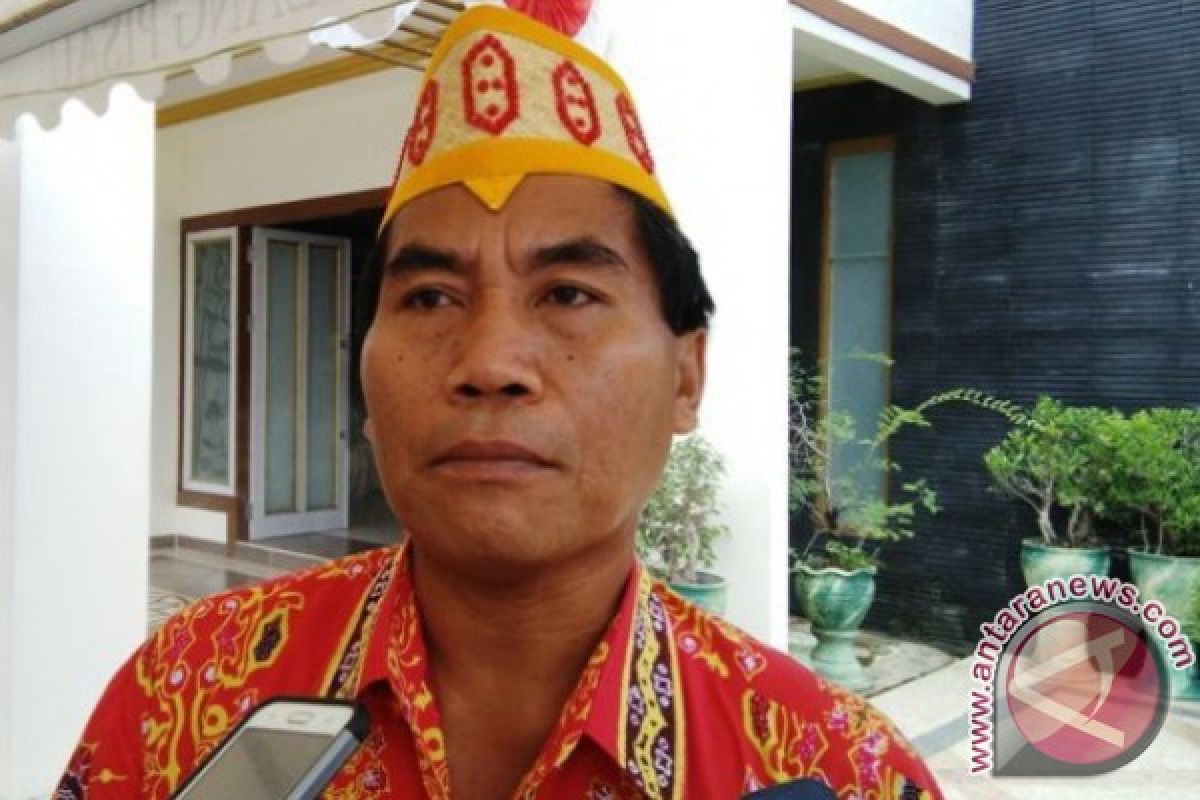 Disdukcapil Pulpis Hanya Mampu Cetak 100 e-KTP/Hari, Kenapa?