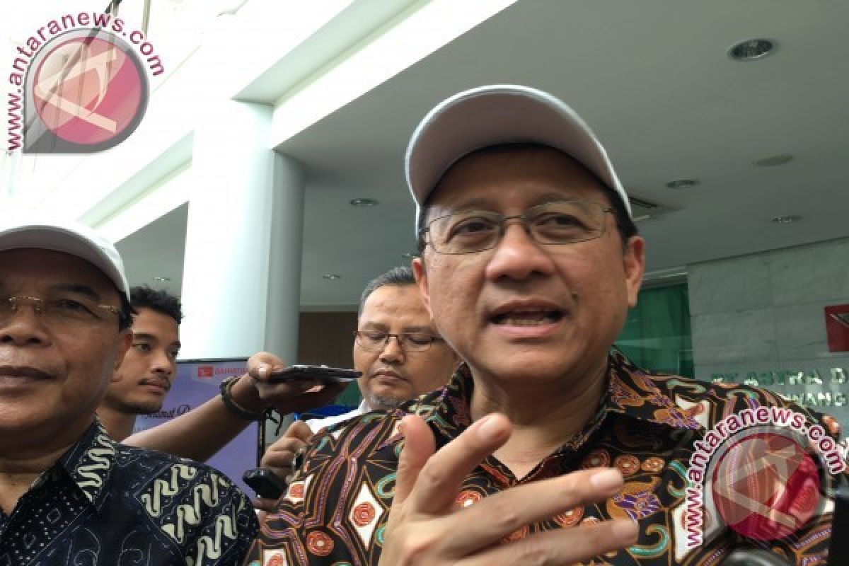 Pengacara Irman Minta KPK Hentikan Sementara Penyidikan