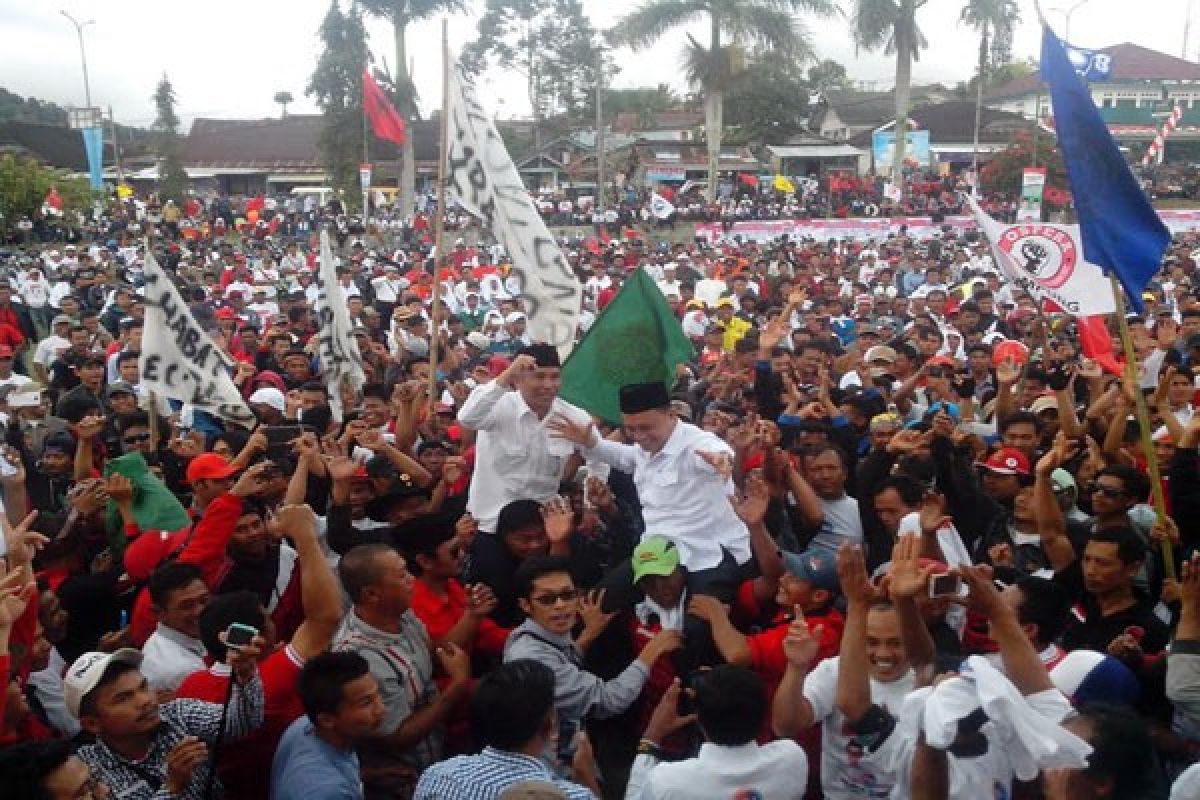 Parosil-Hasnurin deklarasi maju pilkada Lampung Barat  