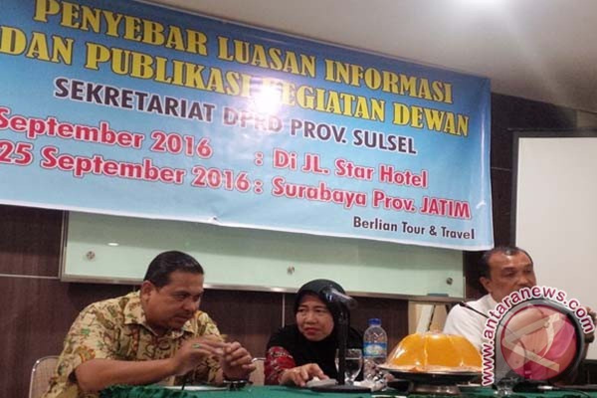 Humas DPRD Sulsel boyong wartawan ke Surabaya 