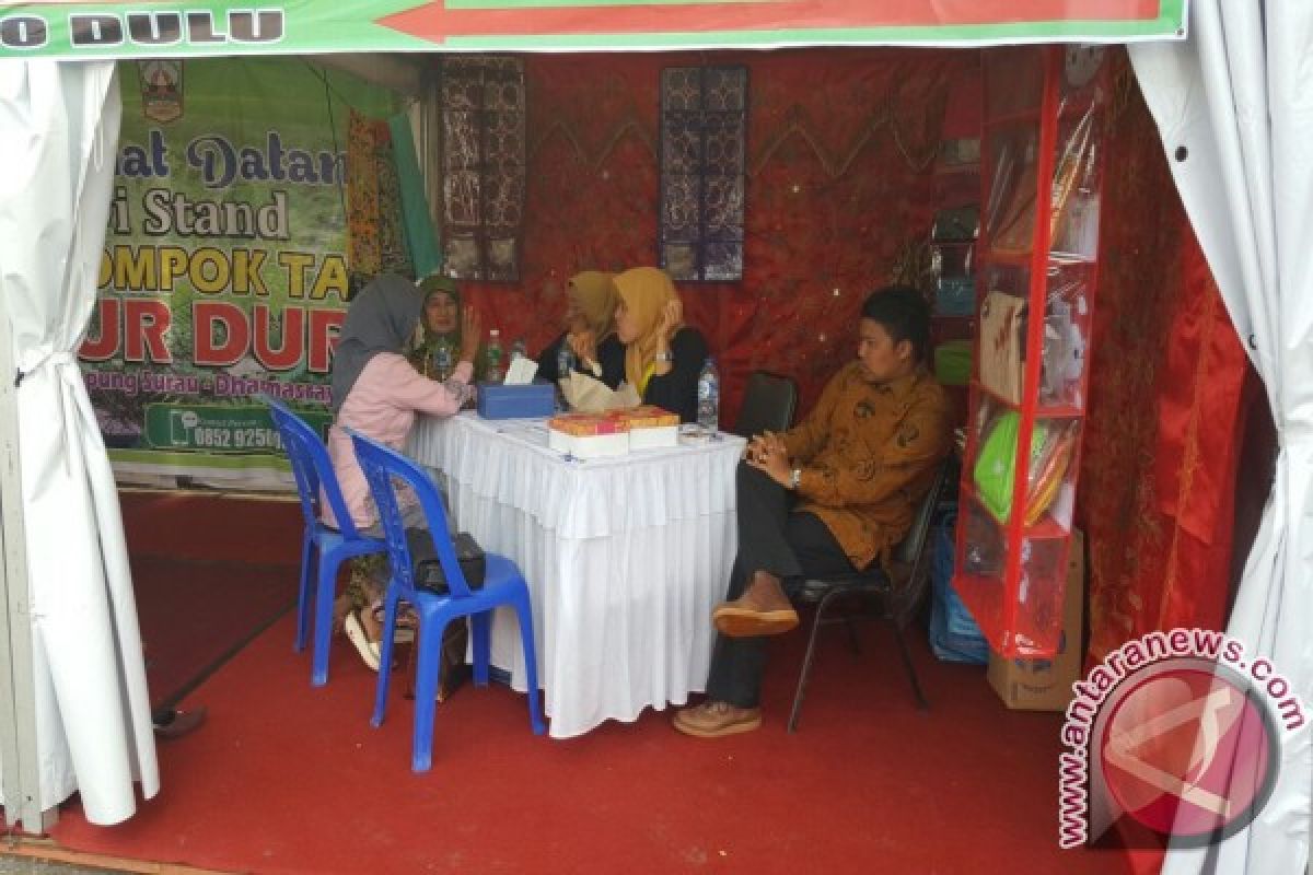 Panganan Khas Dharmasraya Dipamerkan Pada Expo Potensi Desa