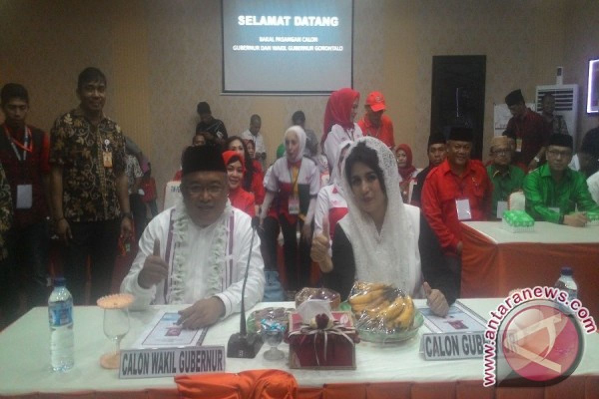 Hana Hasanah-Tonny Junus Daftar KPU Gorontalo