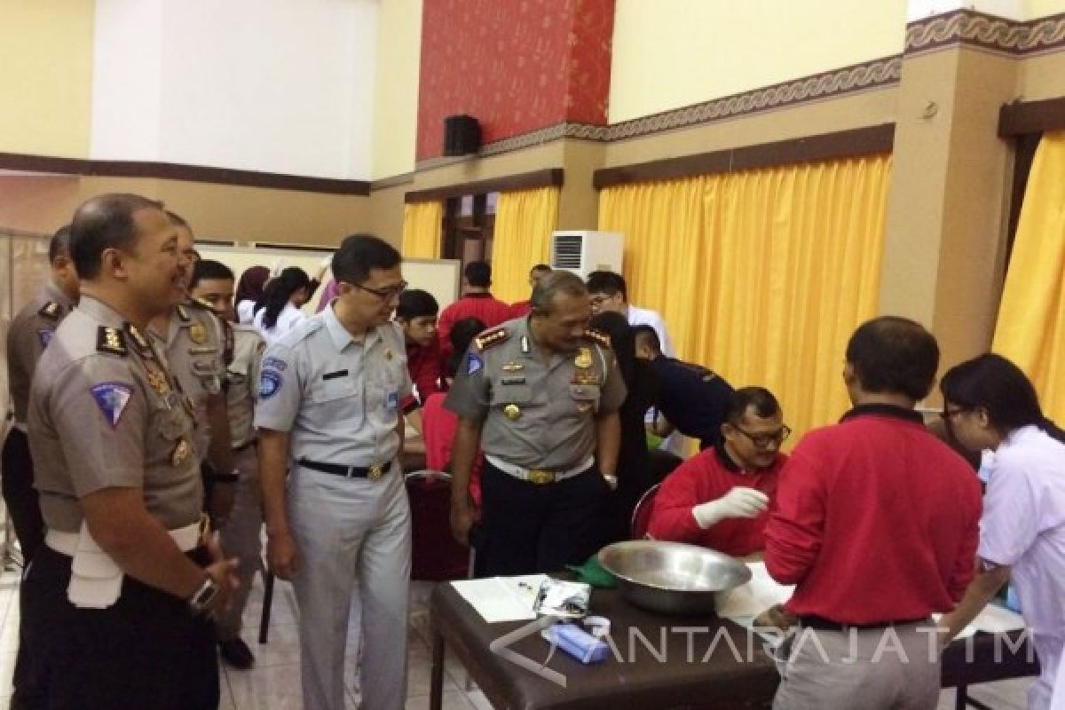 Jasa Raharja Jatim Bakti Sosial Peringati HUT Polantas