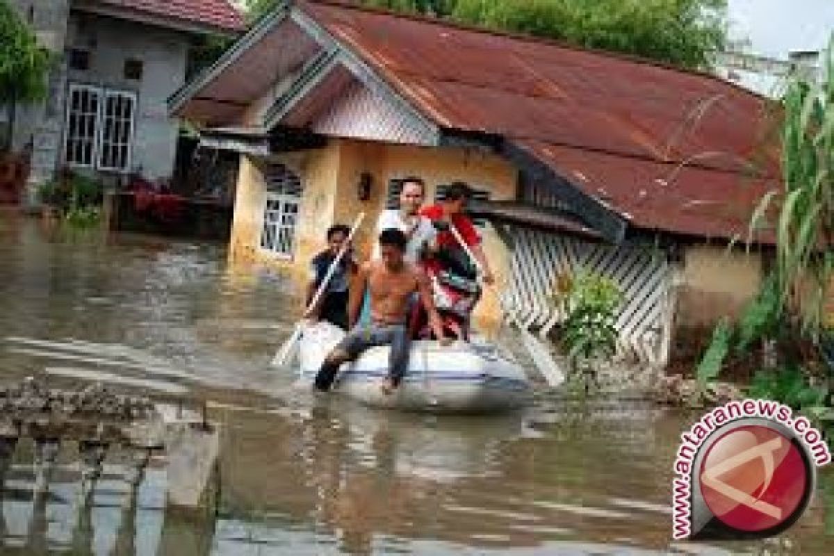 Ratusan Rumah di Lombok Barat Tergenang Banjir 