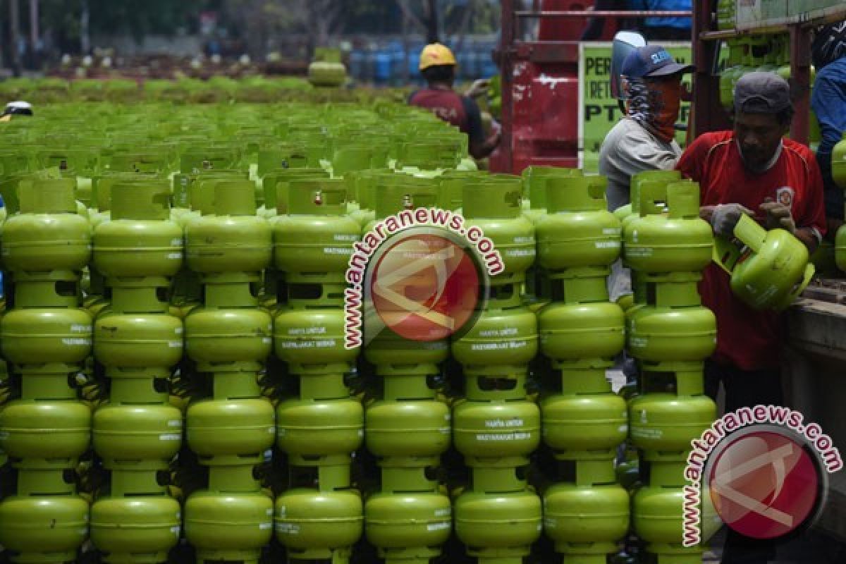 LPG 3kg dijual Rp33 ribu di Gunung Sitoli, Nias