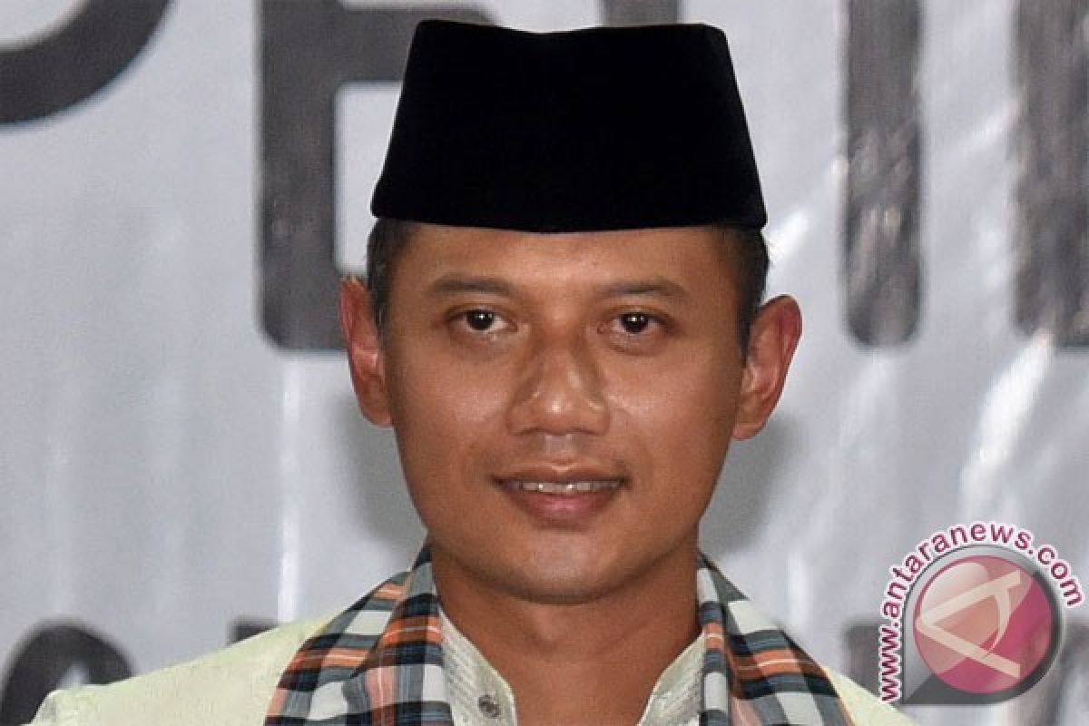 son of former president to run for jakarta governor