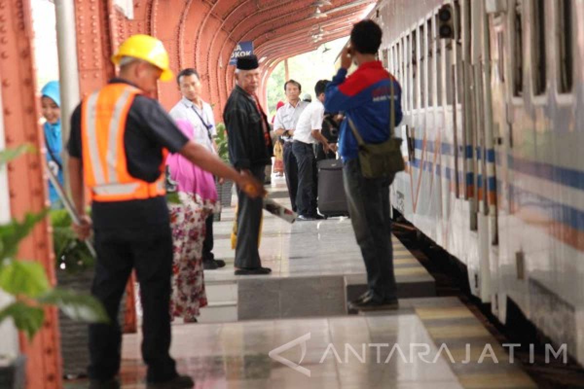 Keberangkatan KA Logawa Relasi Gubeng-Purwokerto Berubah