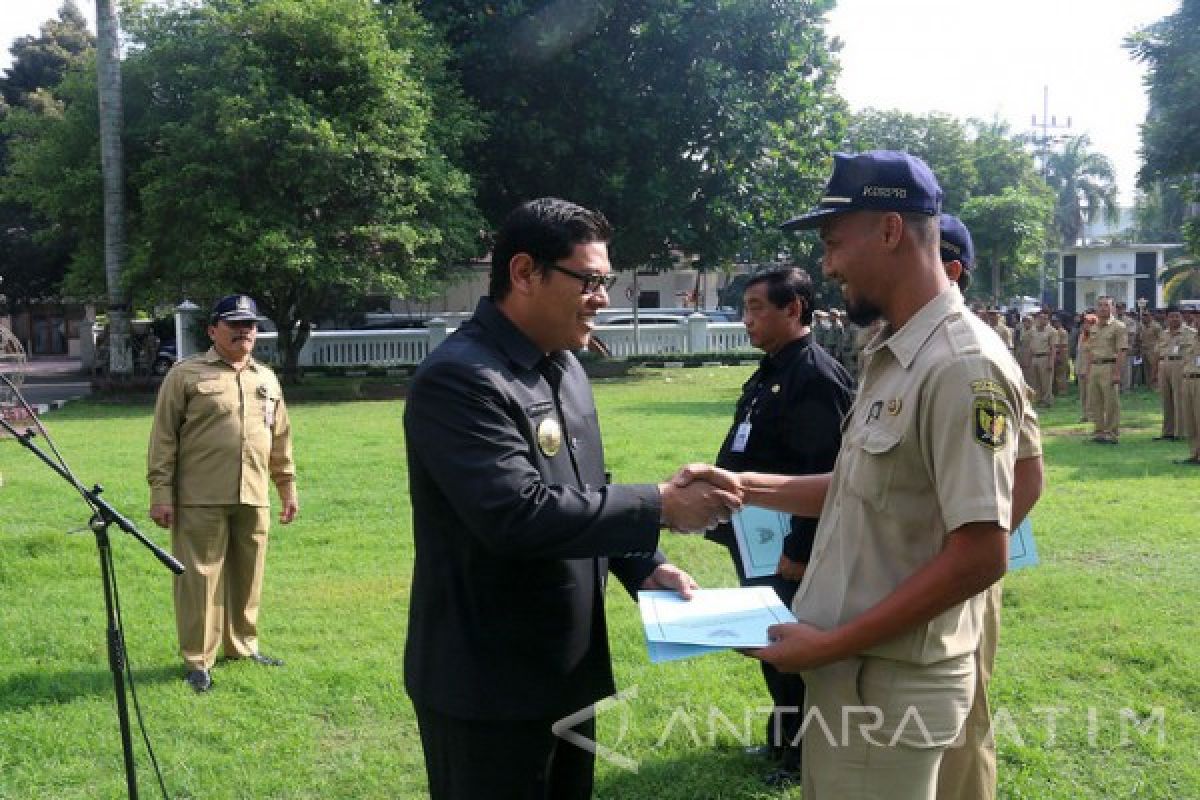  Ratusan PNS Kota Kediri Naik Pangkat      