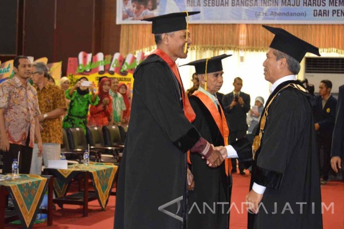 Universitas Jember Kukuhkan Dua Guru Besar