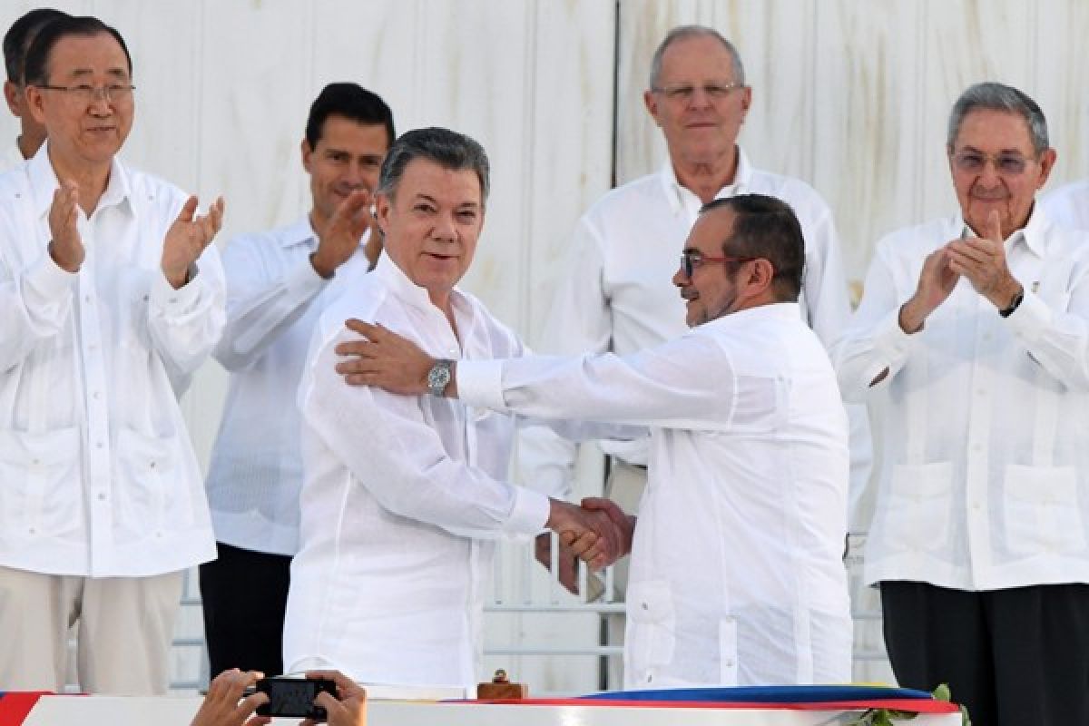 Kolombia-FARC tandatangani perjanjian damai bersejarah