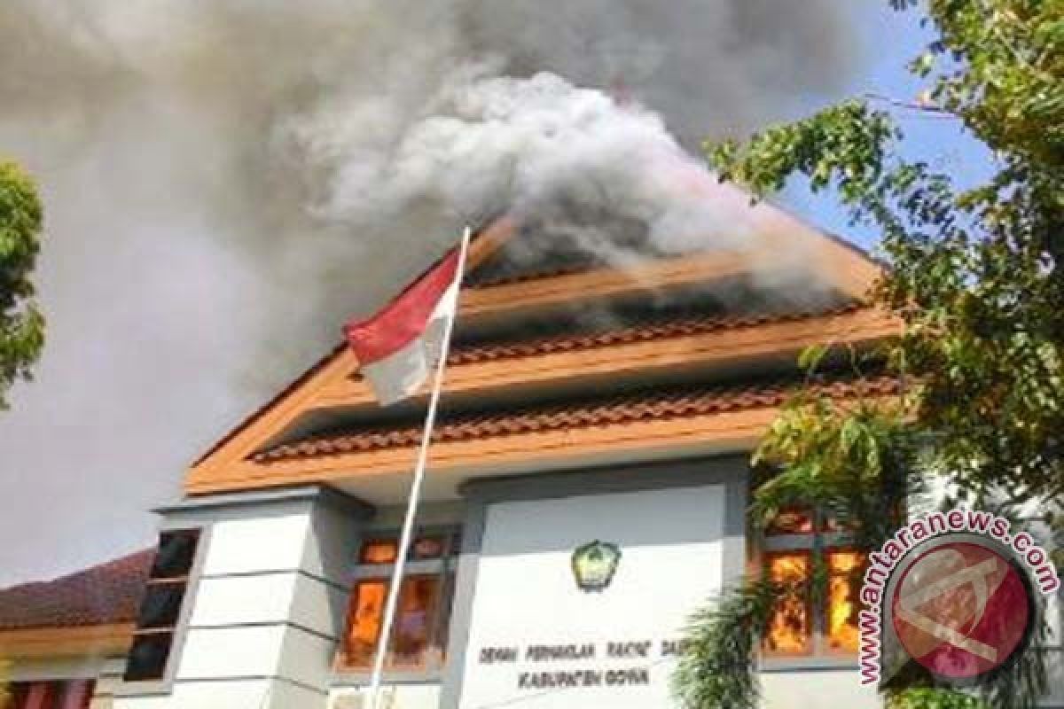 Polisi tetapkan tujuh tersangka pembakaran DPRD Gowa