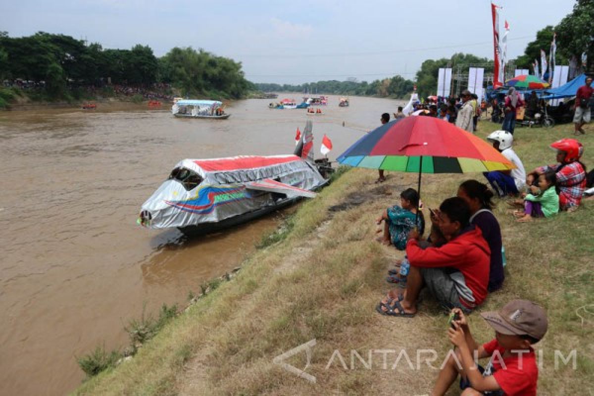 Bengawan Solo di Ngawi Masuk Siaga I