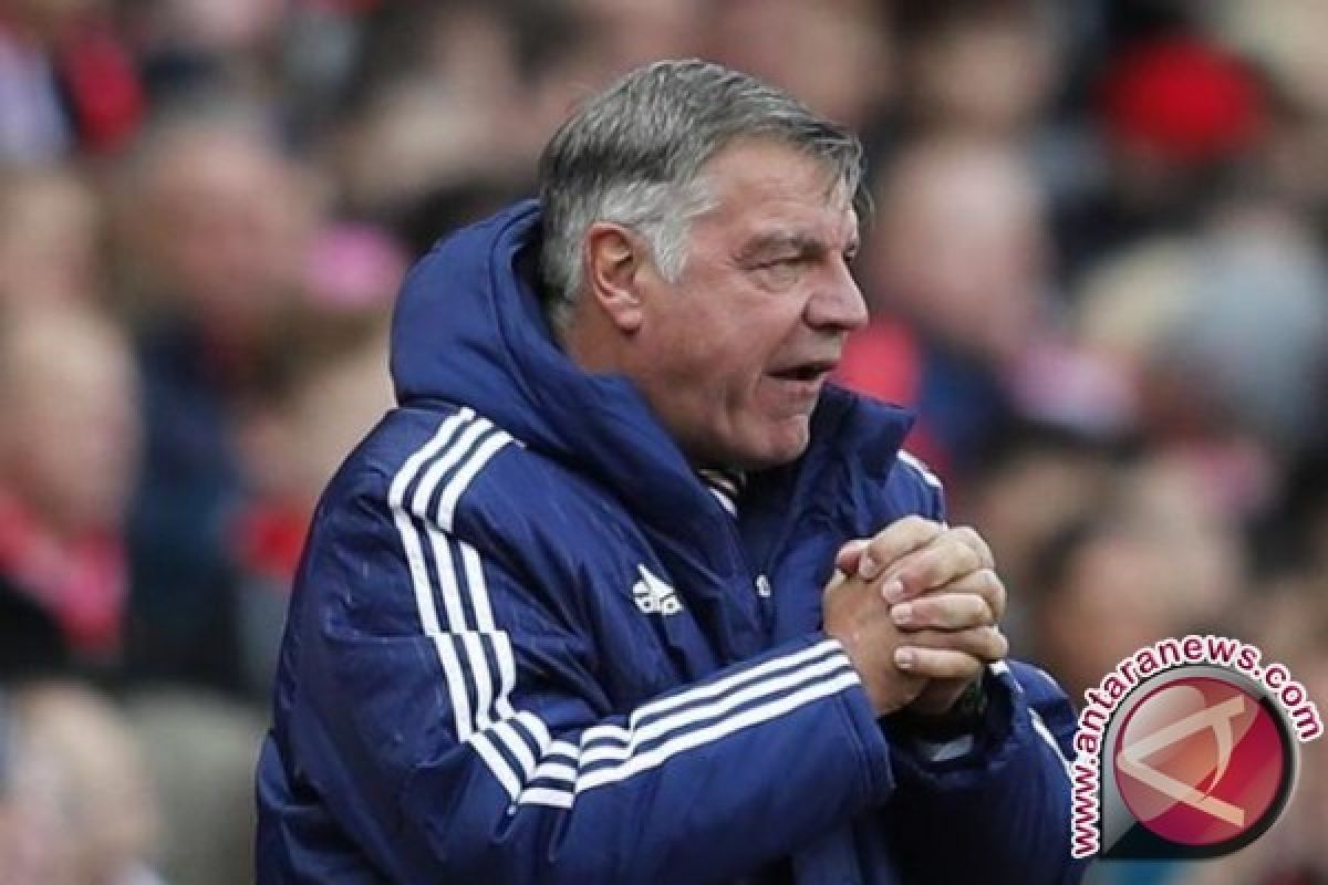 Allardyce Mundur Latih Timnas Inggris