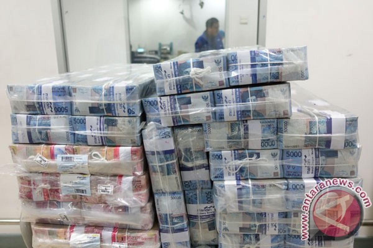 Rupiah Senin sore menguat menjadi Rp12.971