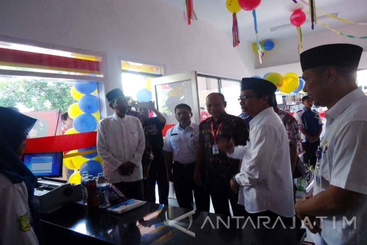 SMK Jember Miliki Tiga Laboratorium Ritel Alfamart