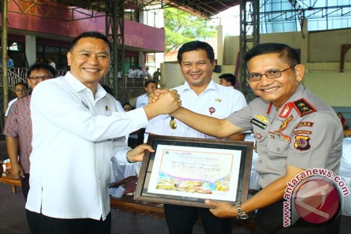 Kabupaten-Kota Ikuti Kejuaraan Voli Piala Kapolda 