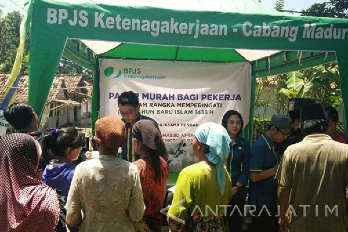 BPJS-TK Madura Dekati Pekerja Informal Melalui Pasar Murah