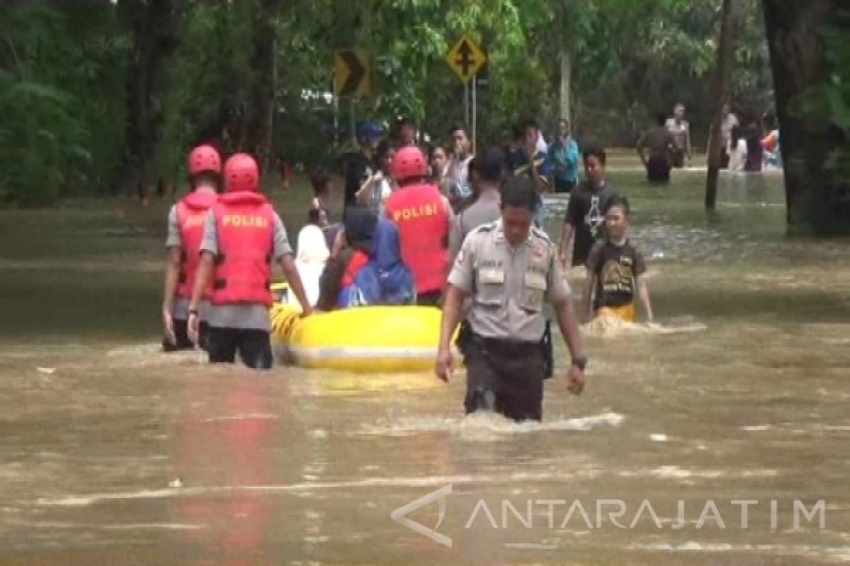 Kerugian Akibat Banjir Ngawi Capai Rp10 Miliar