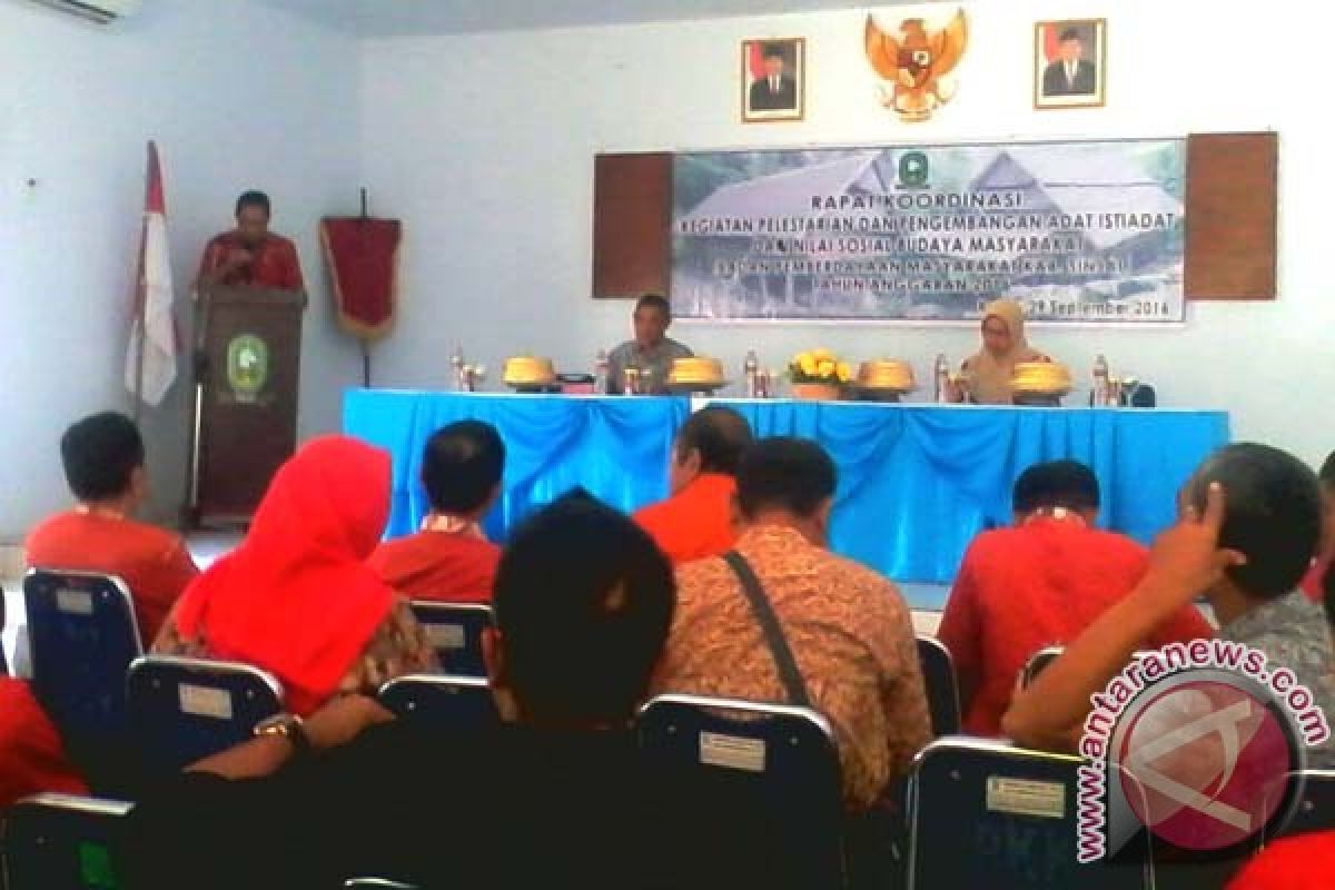 Pemkab Sinjai rakor pelestarian adat istiadat