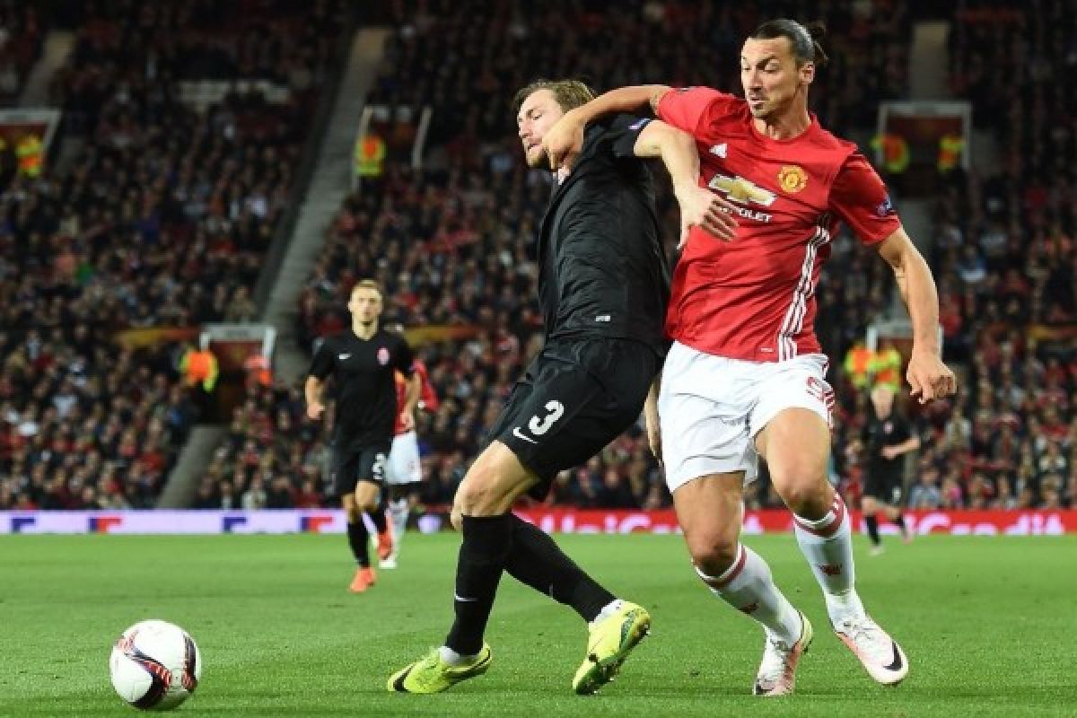 Manchester United vs Zorya imbang 0-0 babak pertama