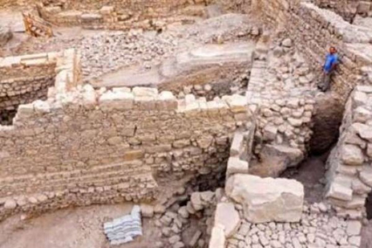 Arkeolog Temukan Kloset Terbuat Dari Batu Di Kuil Yahudi