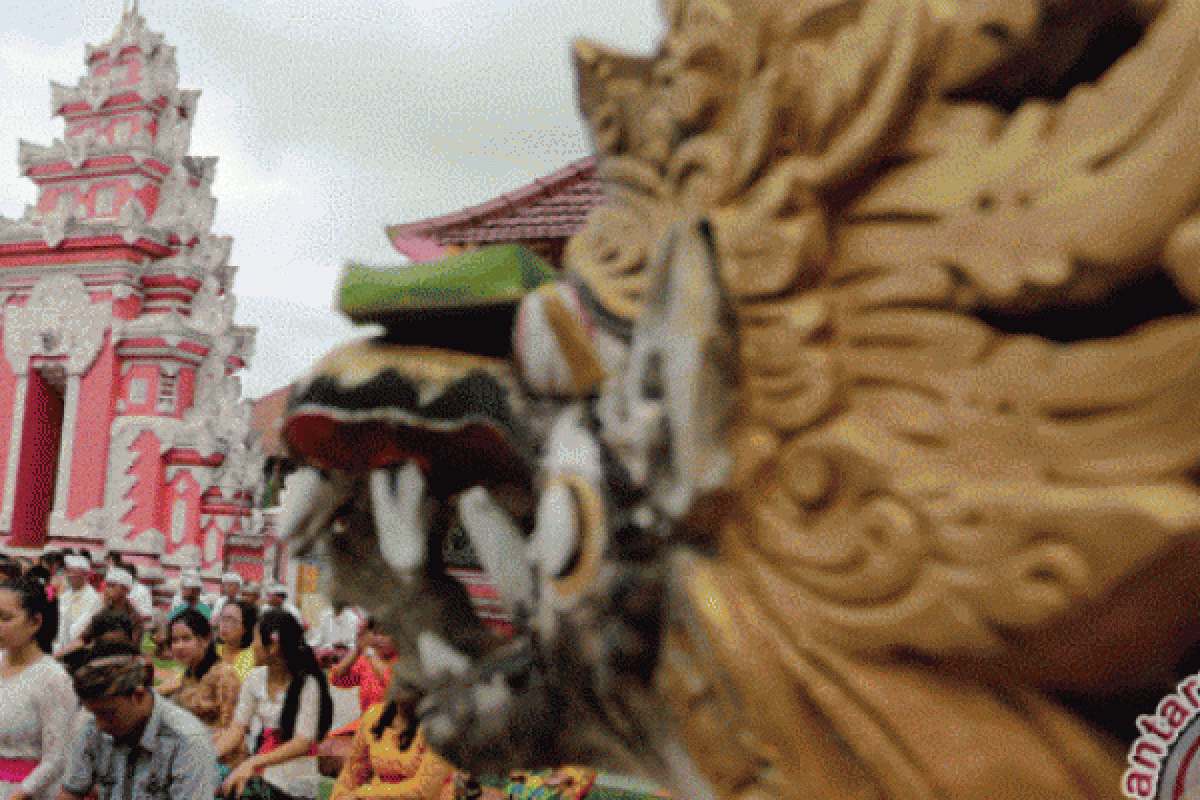 Umat Hindu Dharma Bali Rayakan Hari Suci Kuningan