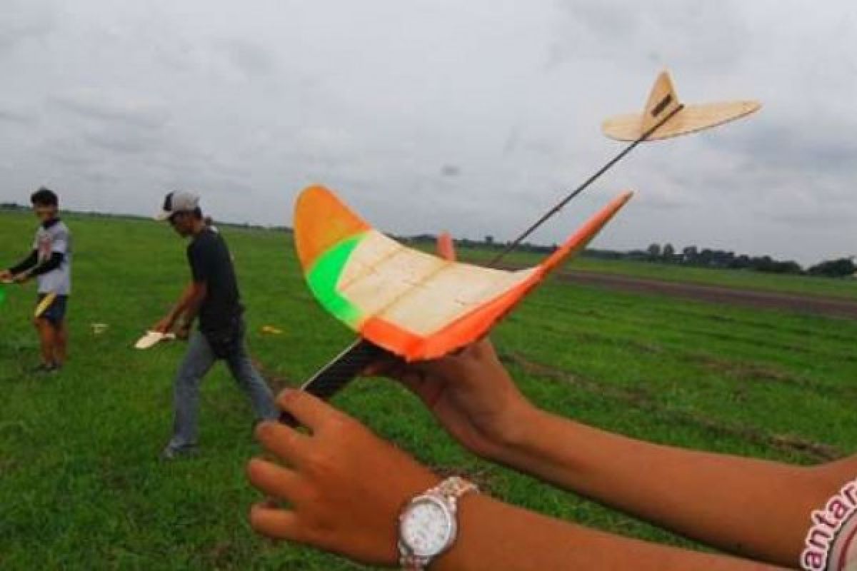 Saka Dirgantara perkenalkan simulator aeromodelling di NTB