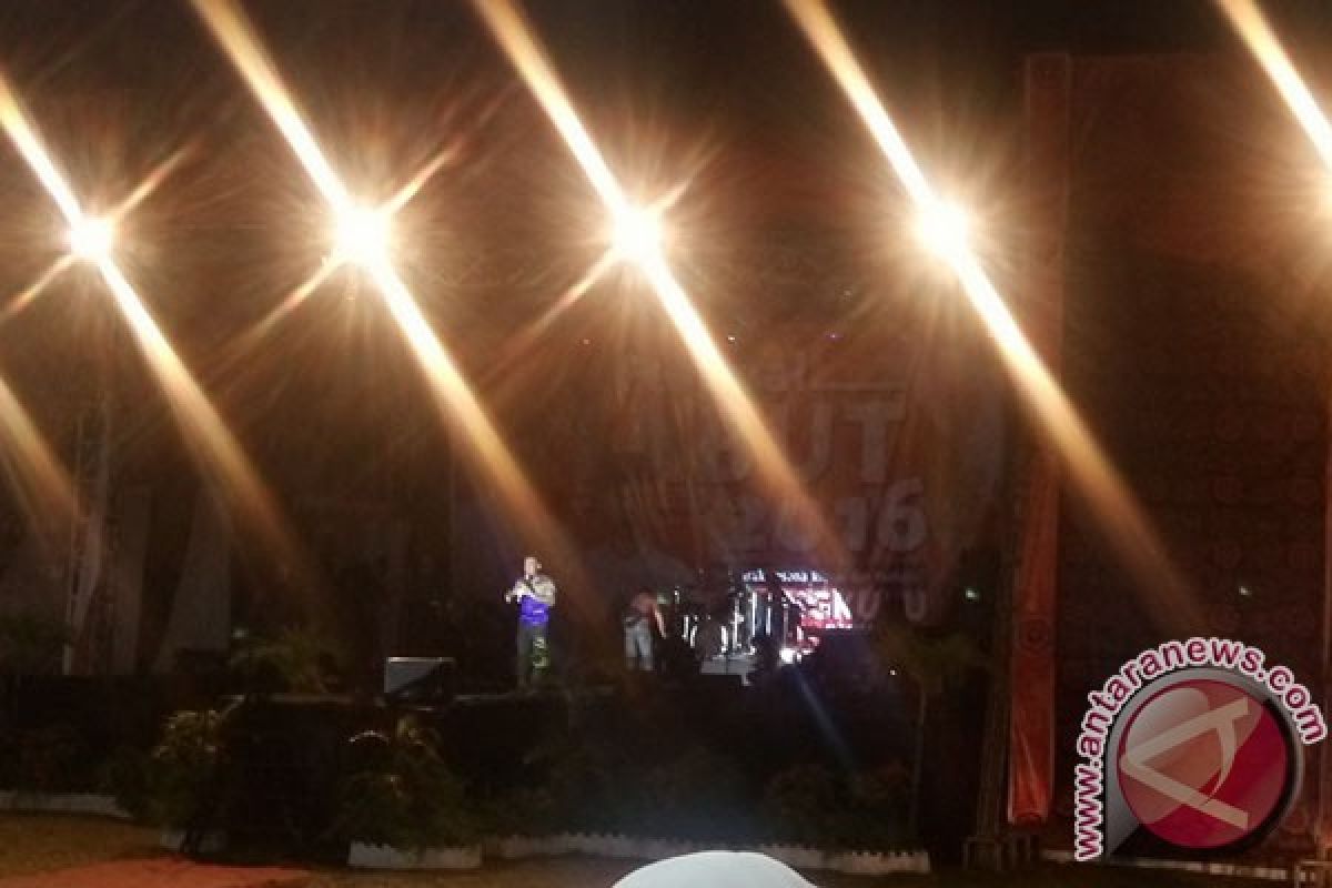 Pentas seni budaya awali Festival Tabot Bengkulu