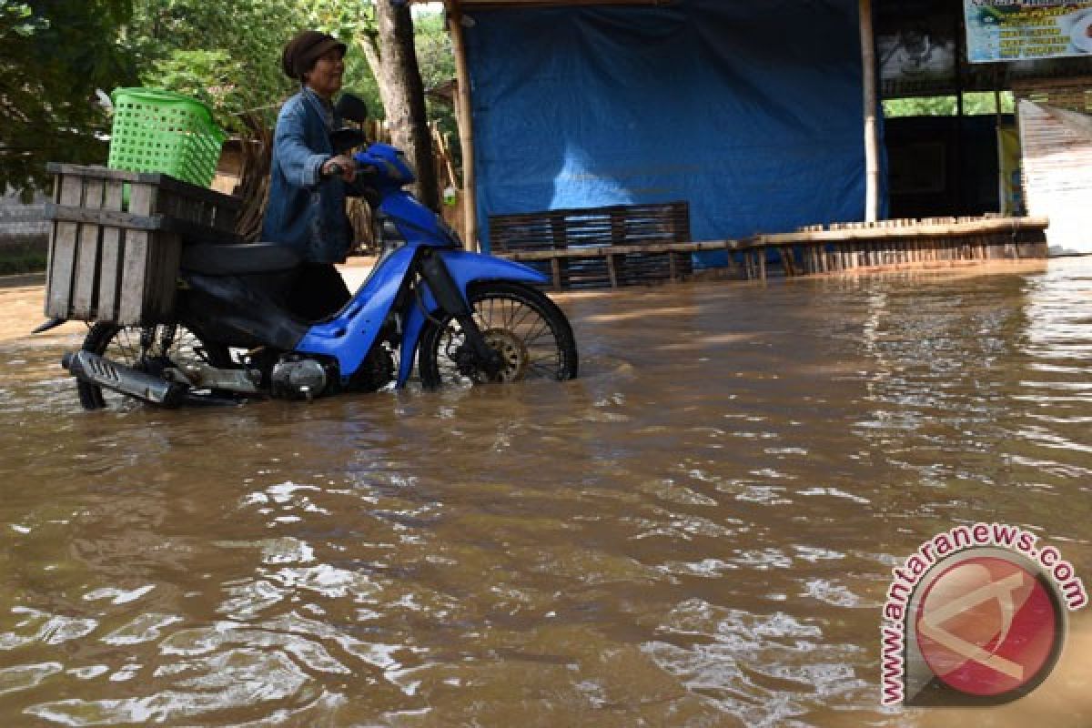 Banjir rendam sejumlah rumah warga di Kutai