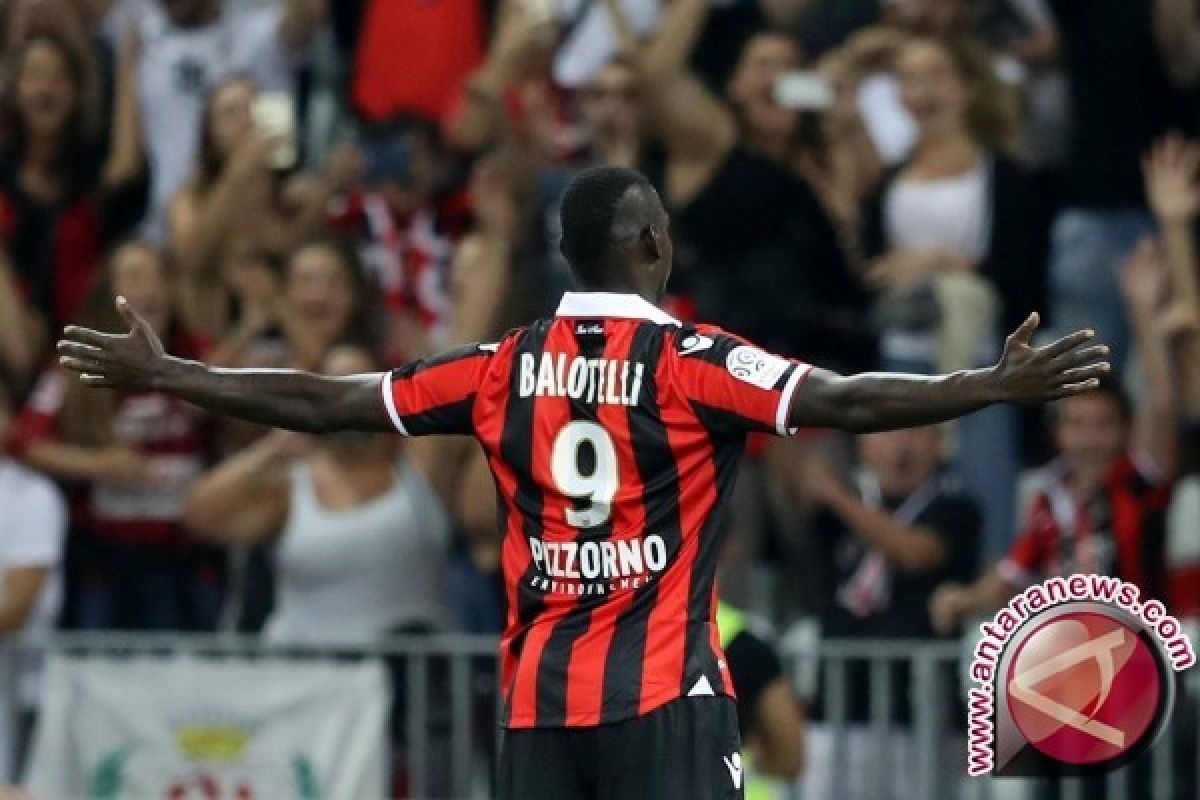 Balotelli Cetak Gol Kemenangan Nice Atas Lorient