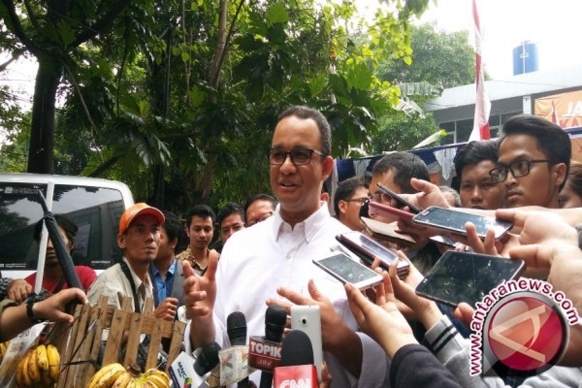 Anies Akan Lanjutkan Penataan Kampung Deret