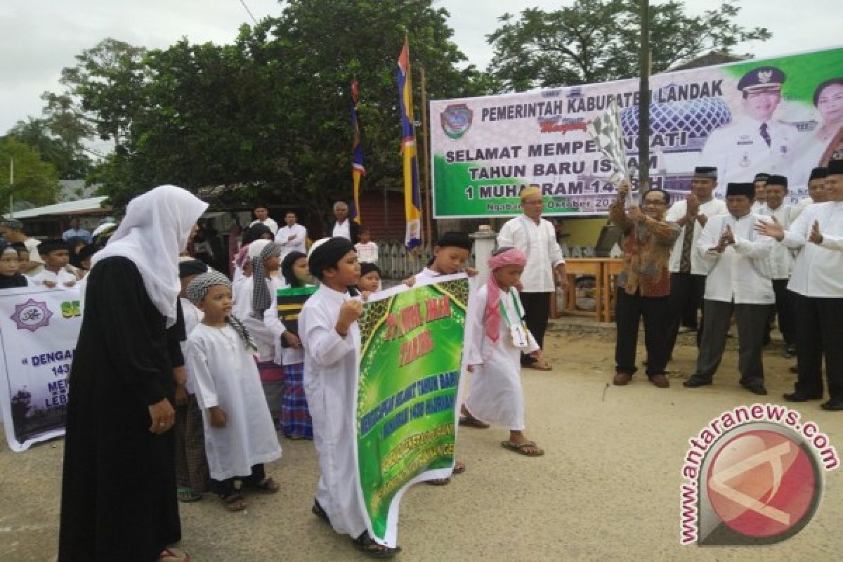 Semarak Pawai Taaruf di Kabupaten Landak