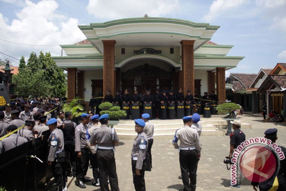 Polisi segel aset pemimpin Padepokan Dimas Kanjeng