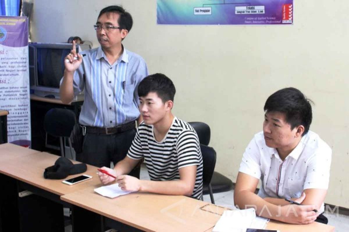 Mahasiswa Tiongkok Belajar Bahasa Indonesia di Polije