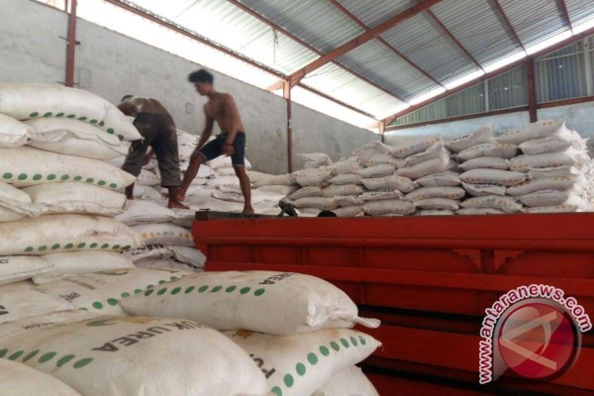 350 Ton Pupuk Siap Disalurkan ke Petani Ketapang