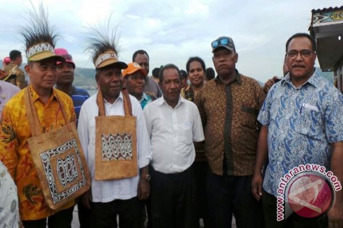 Mendikbud tinjau sekolah rujukan di Jayapura 